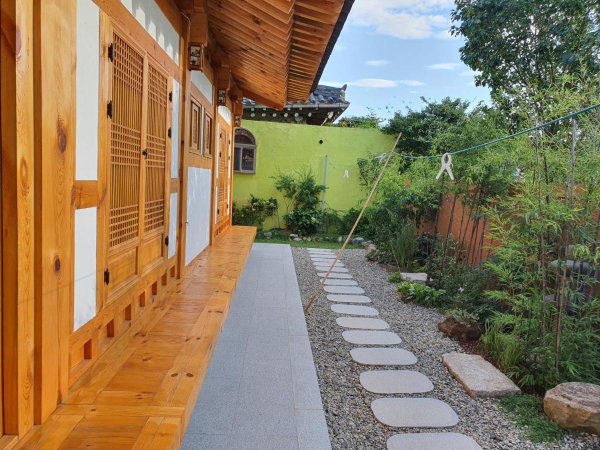 Sieunjae Bed & Breakfast Gyeongju Ngoại thất bức ảnh