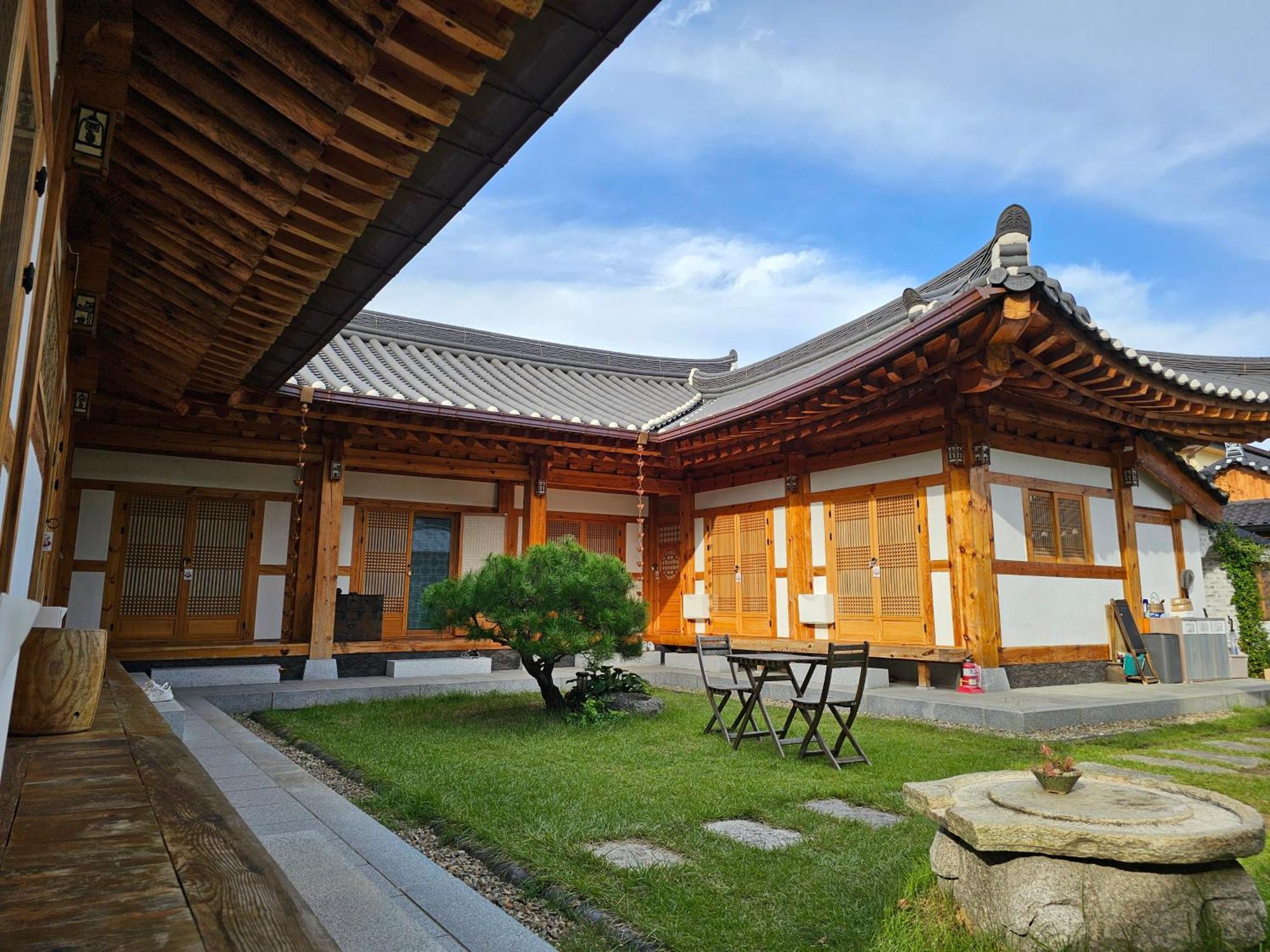 Sieunjae Bed & Breakfast Gyeongju Ngoại thất bức ảnh