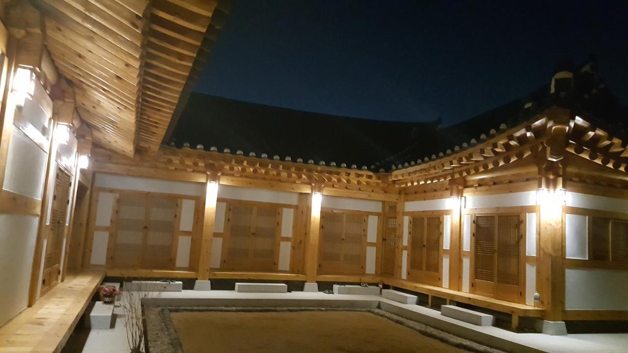 Sieunjae Bed & Breakfast Gyeongju Ngoại thất bức ảnh